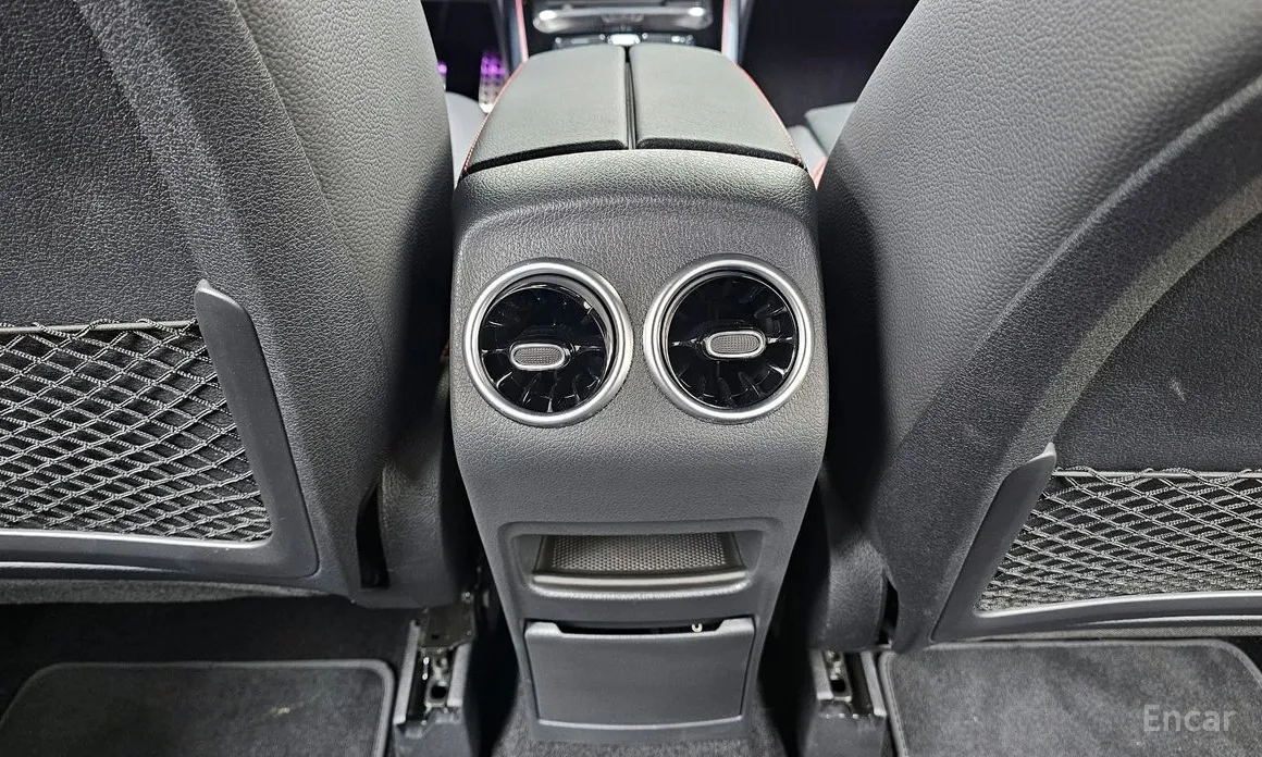 Фото 18 - Mercedes-Benz GLB-Class