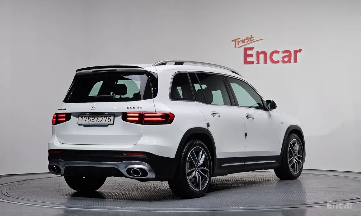 Фото 2 - Mercedes-Benz GLB-Class