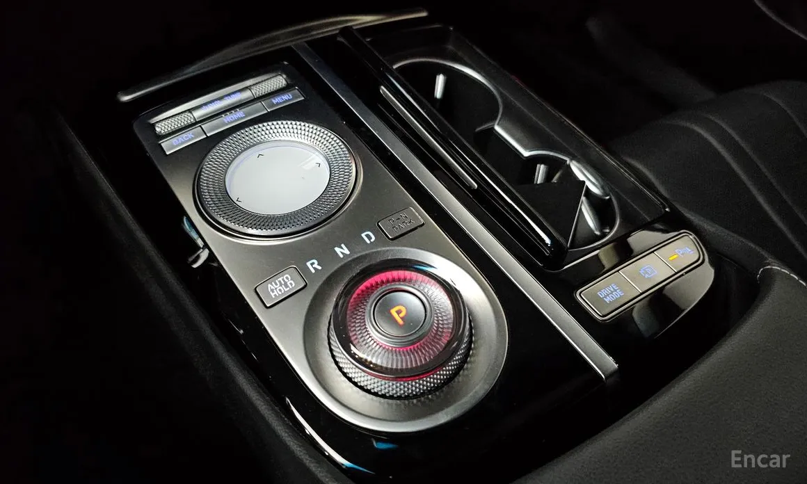 Фото 9 - Genesis G80