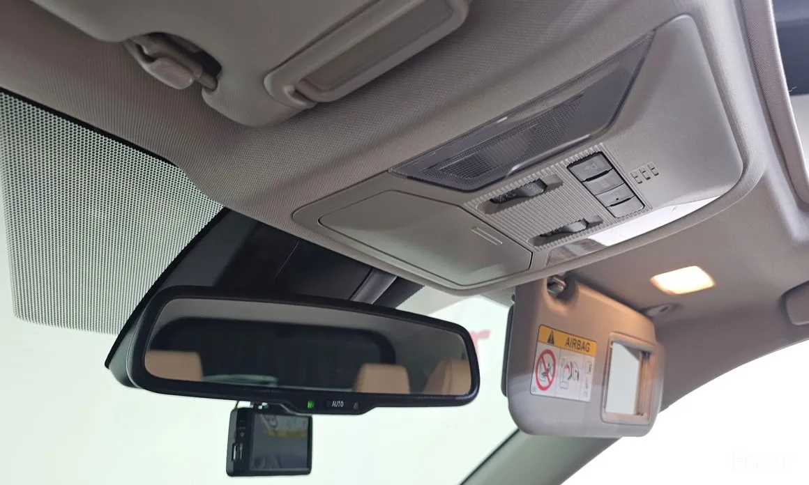 Фото 18 - Toyota RAV4