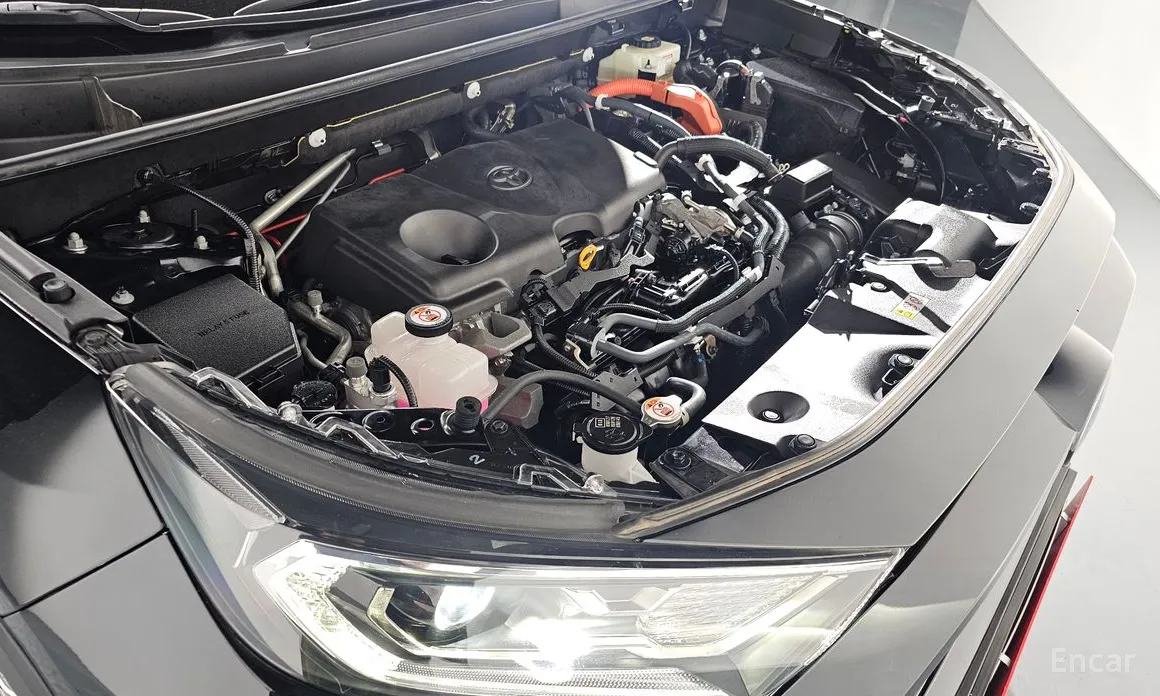 Фото 6 - Toyota RAV4