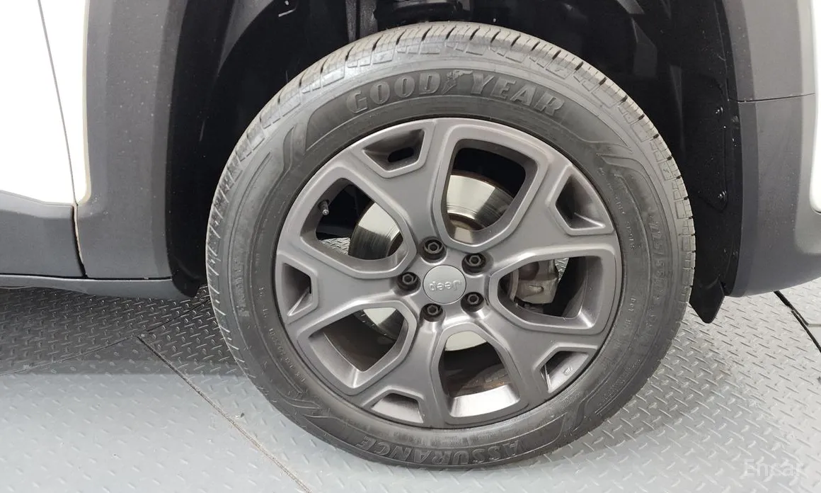 Фото 5 - Jeep Renegade