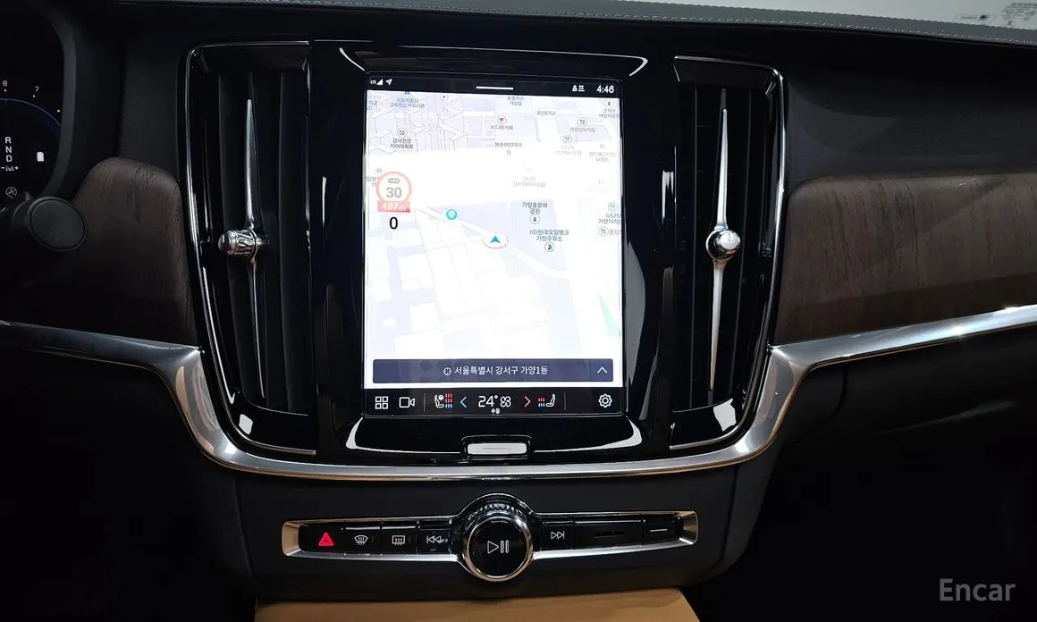 Фото 14 - Volvo S90