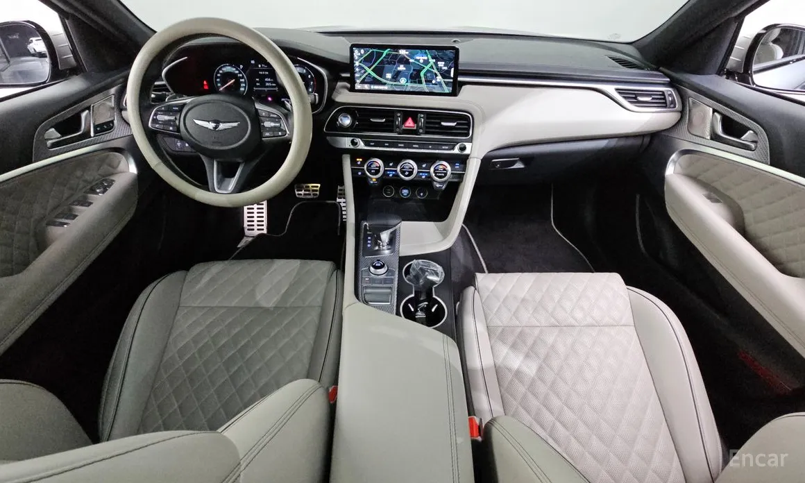 Фото 7 - Genesis G70