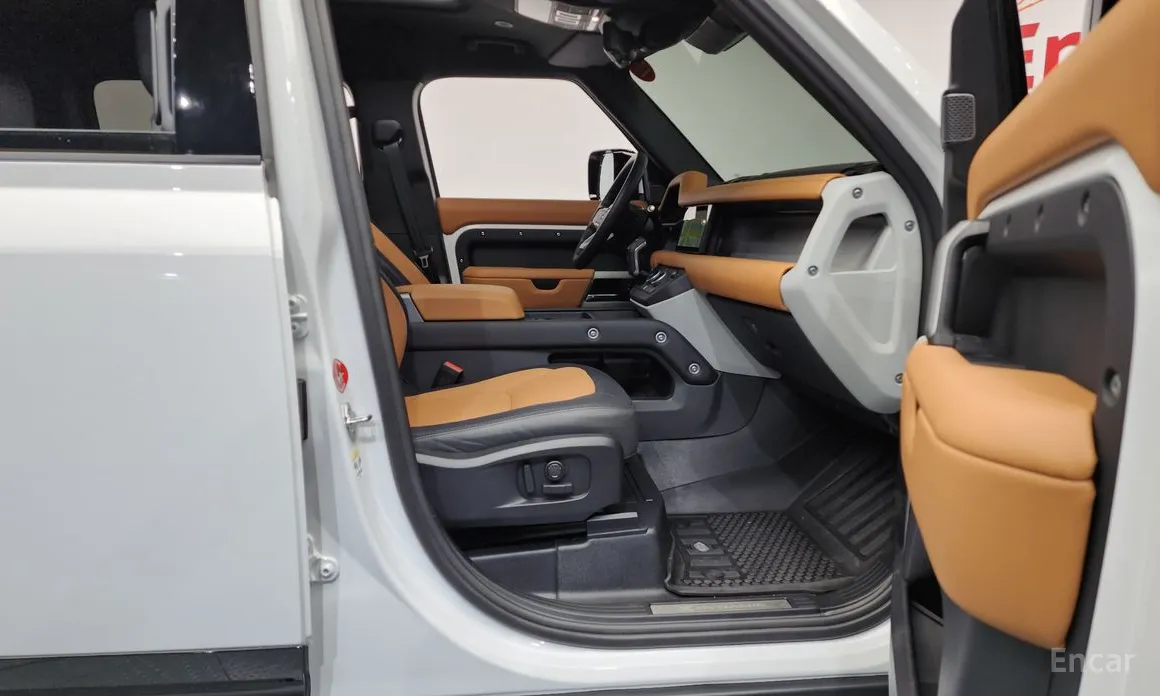 Фото 11 - Land Rover Defender