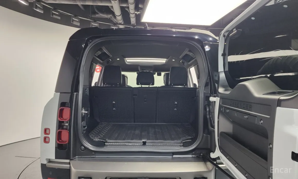 Фото 20 - Land Rover Defender