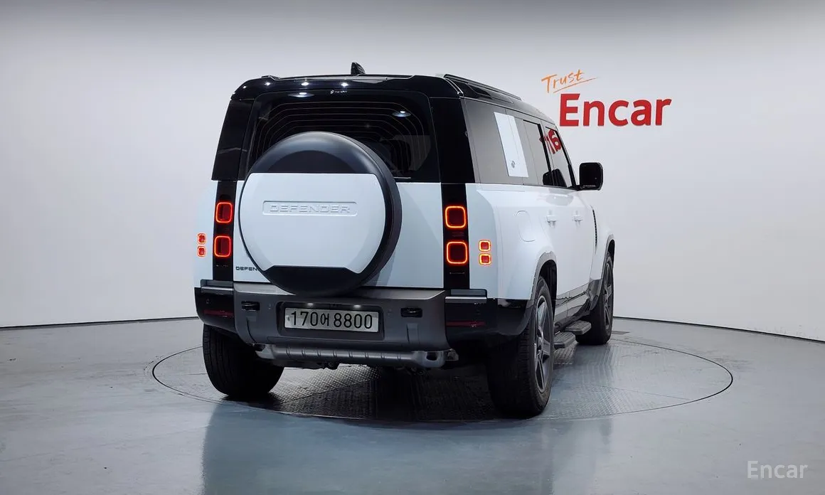 Фото 4 - Land Rover Defender