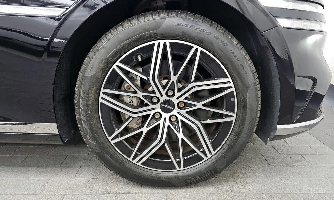 Фото 5 - Genesis G90