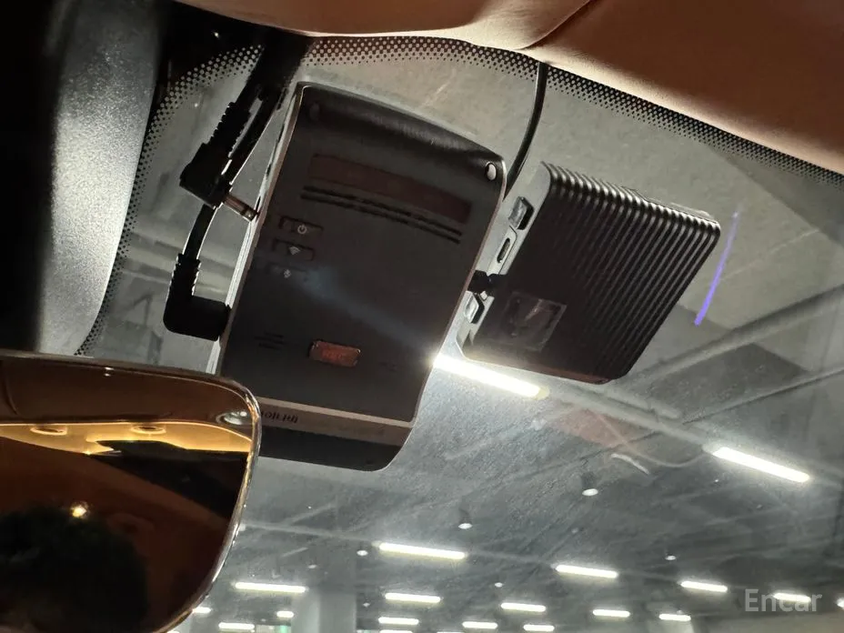 Фото 19 - Bentley Bentayga