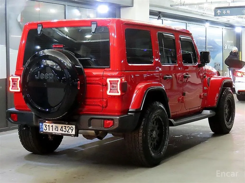 Фото 4 - Jeep Wrangler