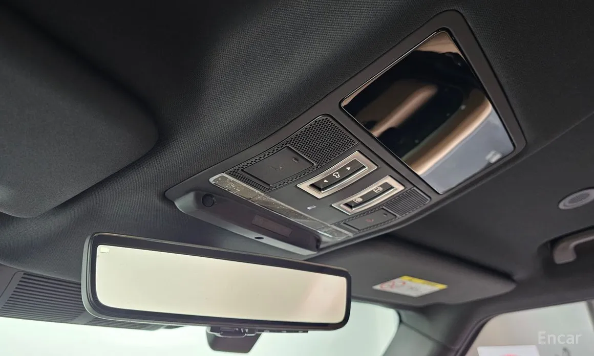 Фото 17 - Land Rover Defender