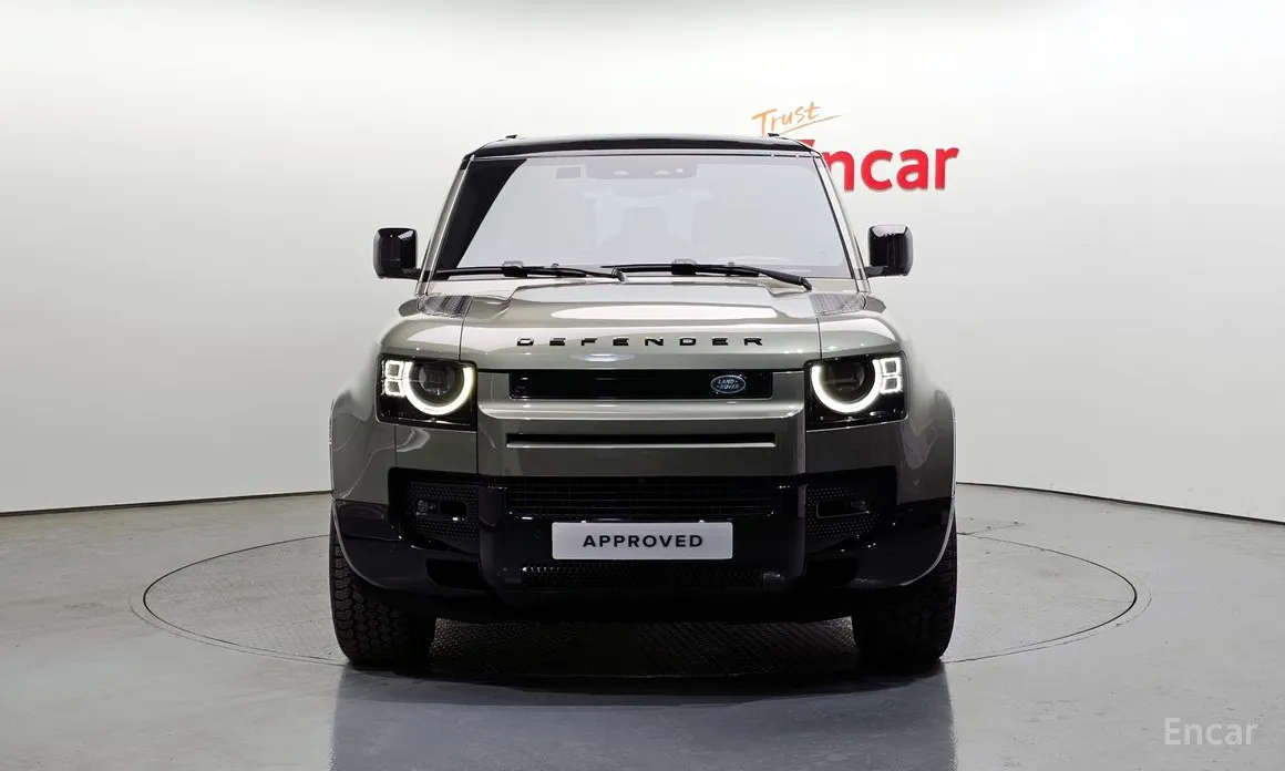 Фото 8 - Land Rover Defender