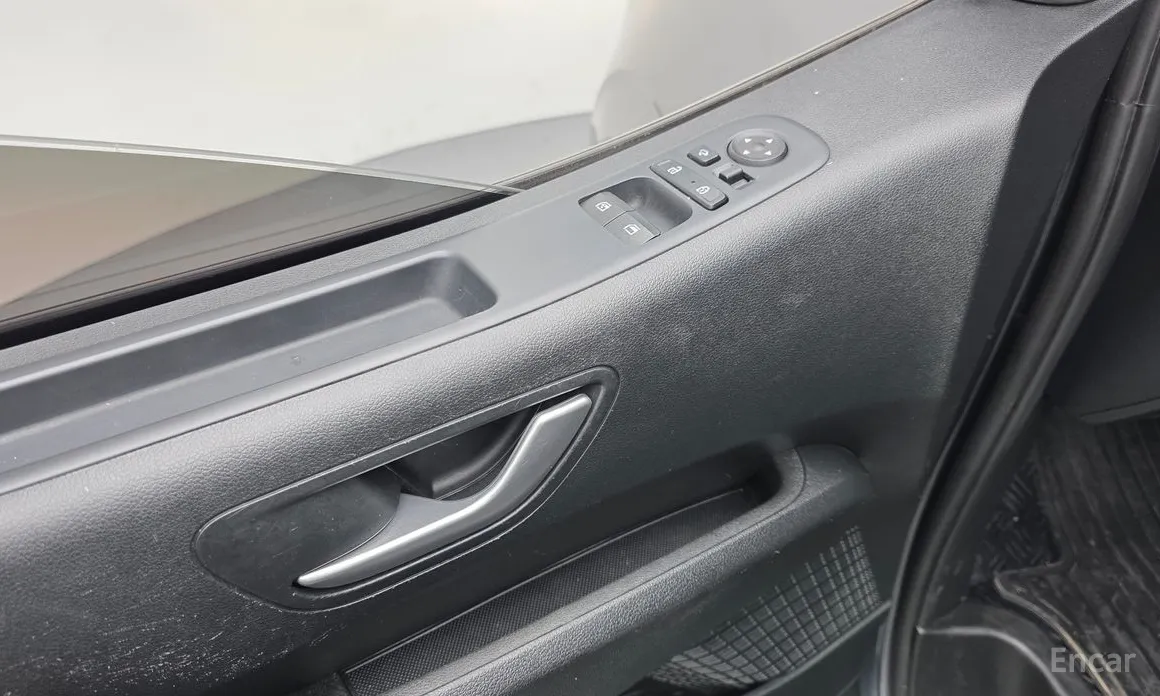 Фото 14 - Hyundai Staria