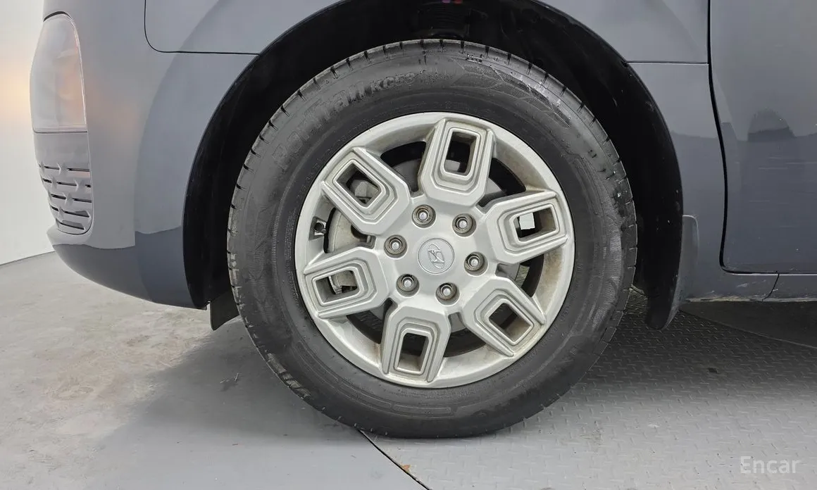 Фото 5 - Hyundai Staria