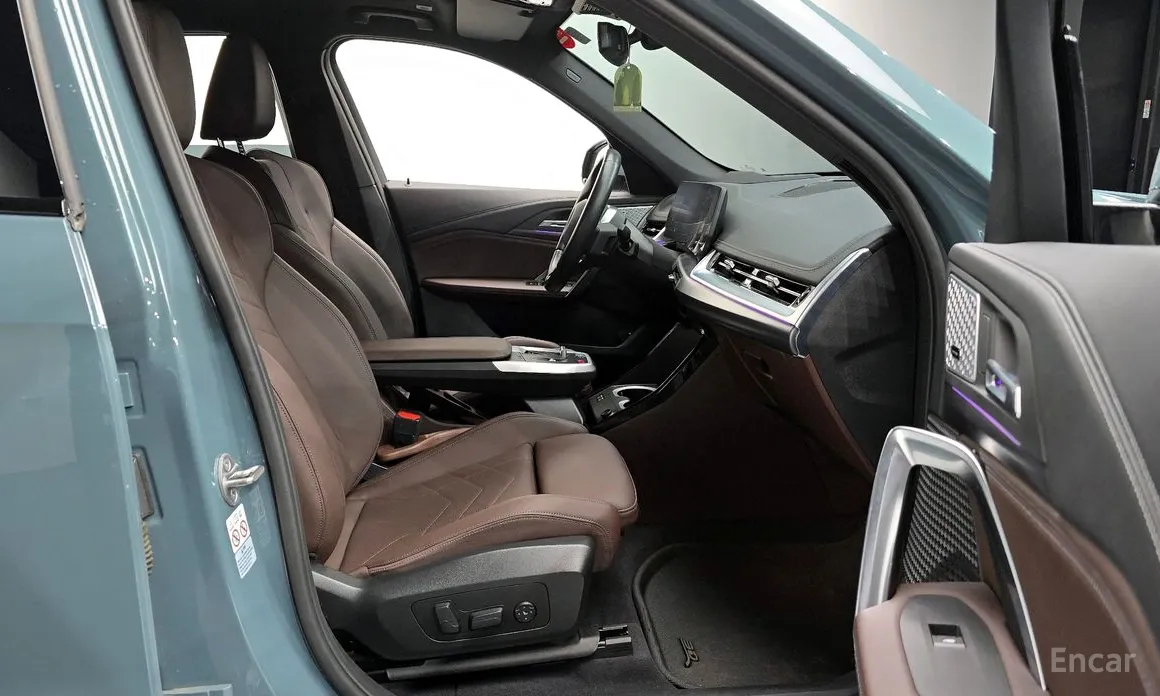 Фото 11 - BMW iX1