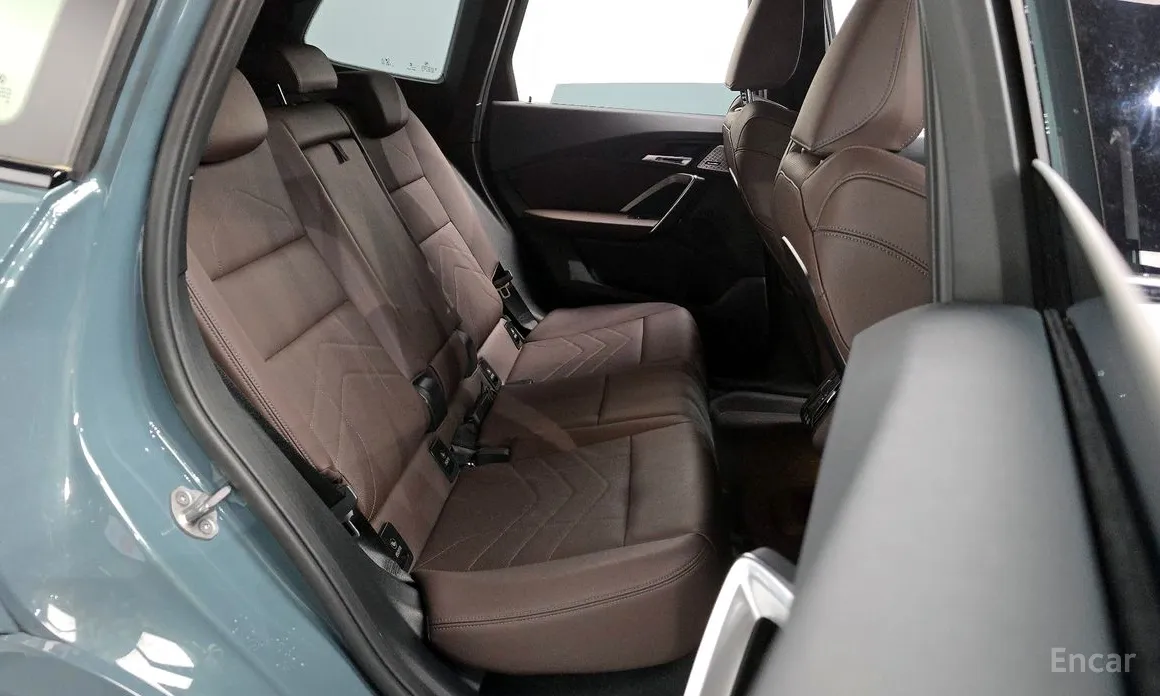 Фото 12 - BMW iX1