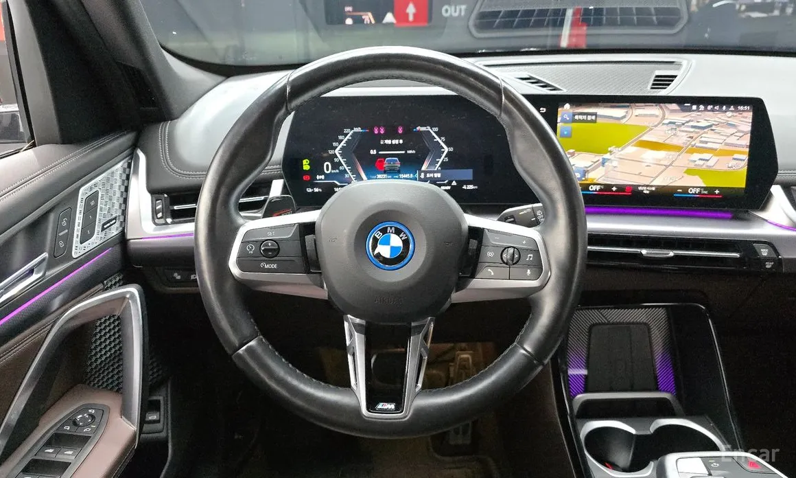 Фото 13 - BMW iX1