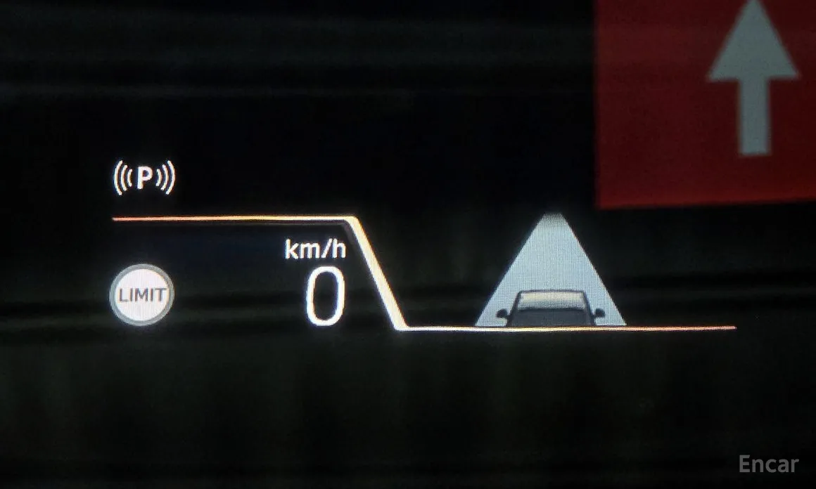 Фото 17 - BMW iX1