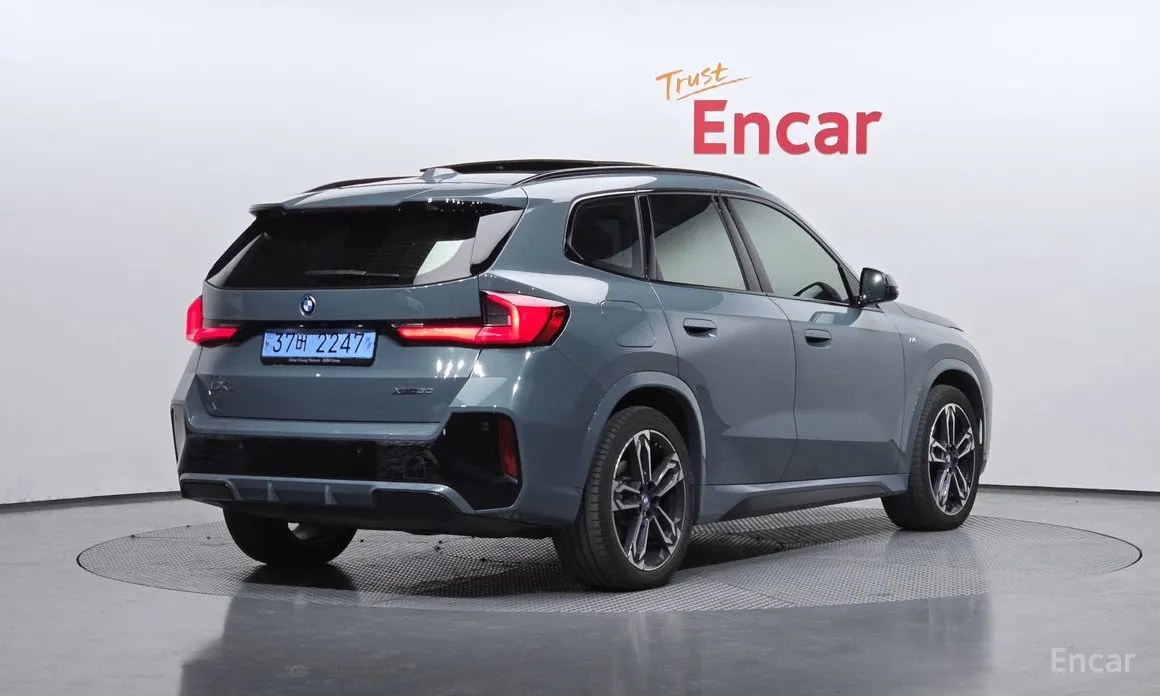 Фото 2 - BMW iX1