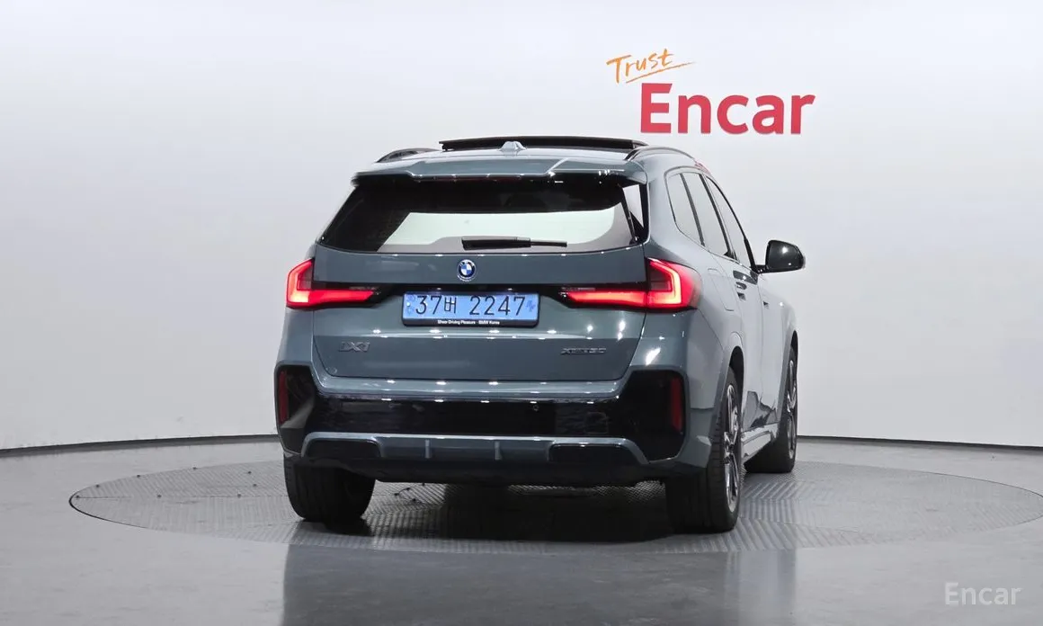 Фото 4 - BMW iX1