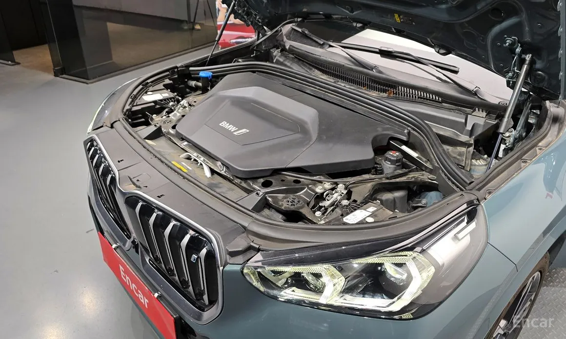 Фото 6 - BMW iX1