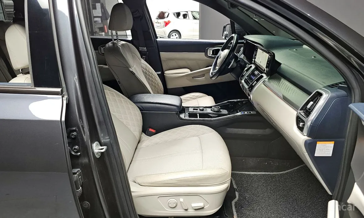 Фото 10 - Kia Sorento