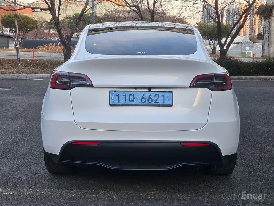 Фото 4 - Tesla Model Y