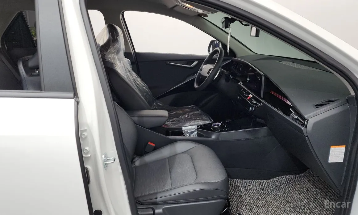 Фото 11 - Kia Niro