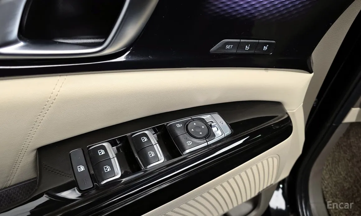 Фото 14 - Kia Carnival