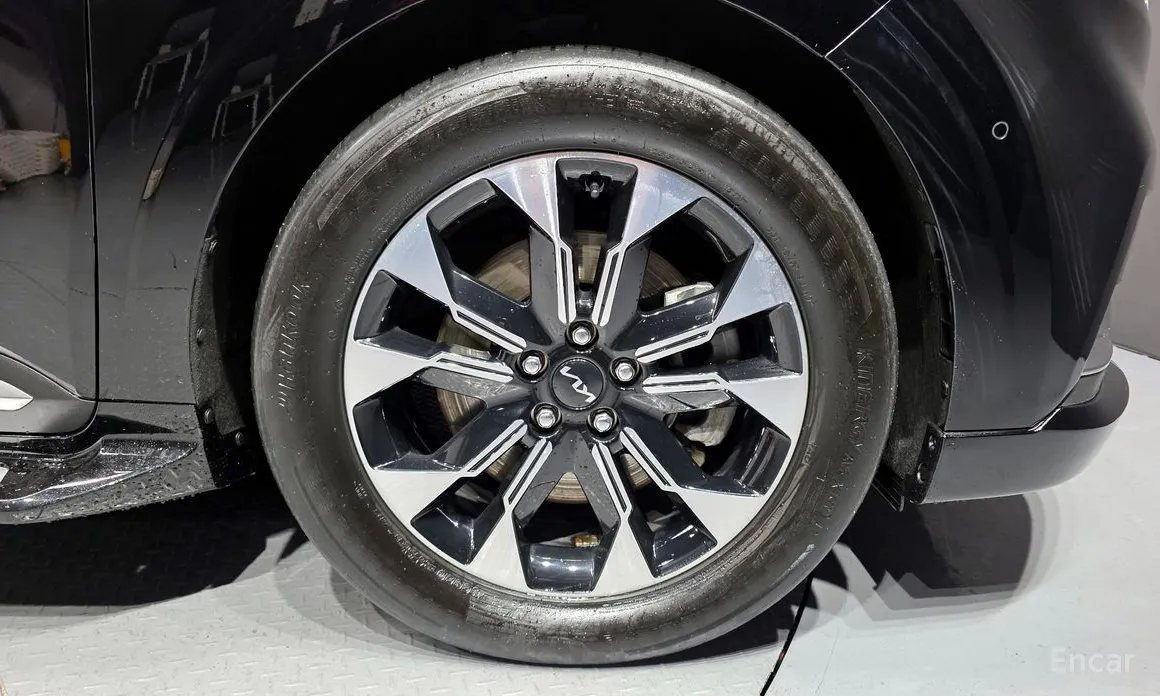 Фото 5 - Kia Carnival