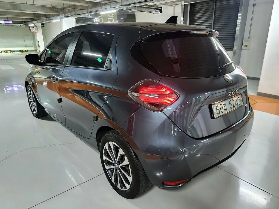 Фото 5 - Renault Zoe