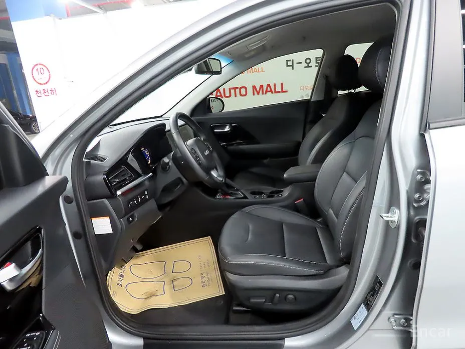 Фото 6 - Kia Niro