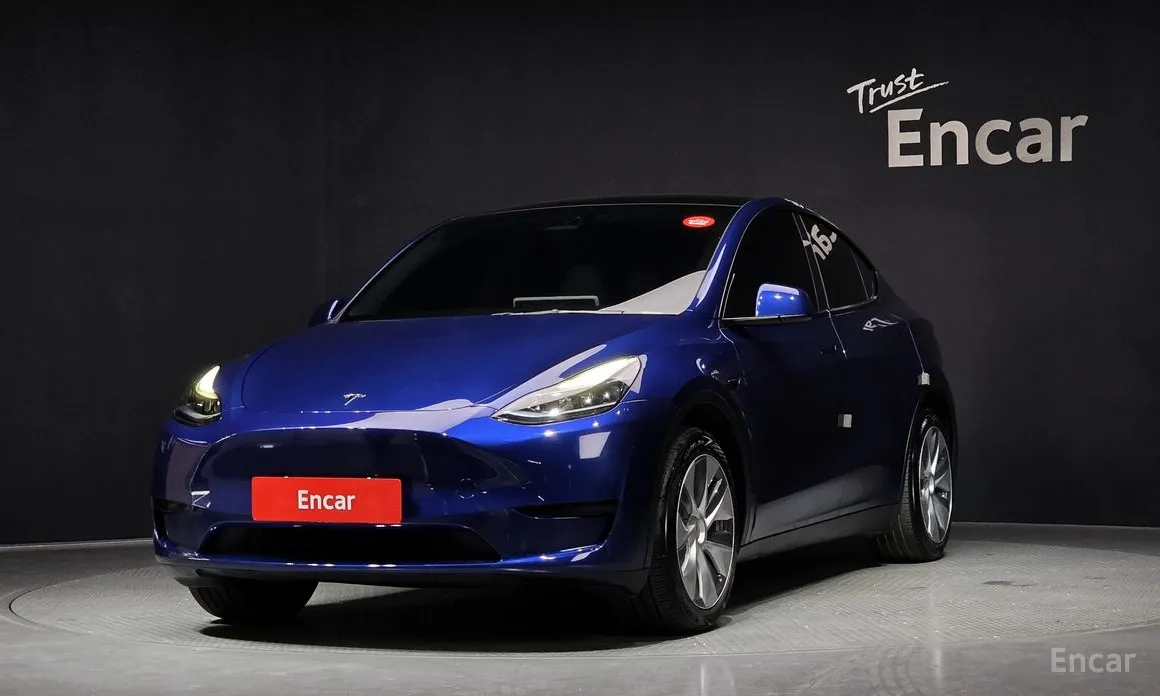 Фото 1 - Tesla Model Y