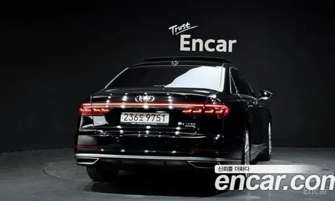 Фото 4 - Audi A8