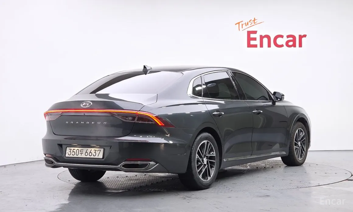 Фото 2 - Hyundai Grandeur
