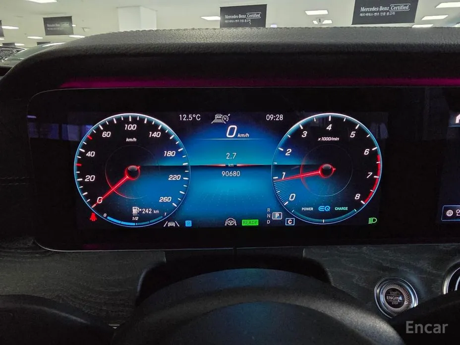 Фото 8 - Mercedes-Benz E-Class