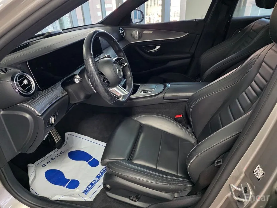 Фото 9 - Mercedes-Benz E-Class