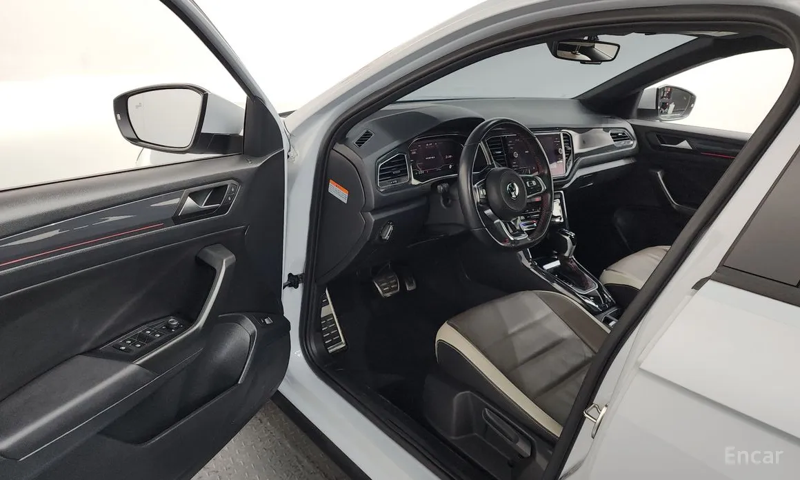 Фото 10 - Volkswagen T-Roc