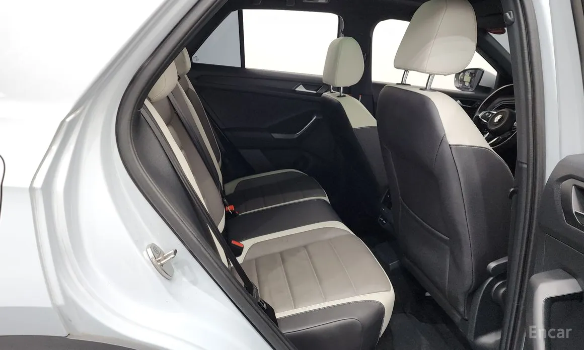 Фото 12 - Volkswagen T-Roc