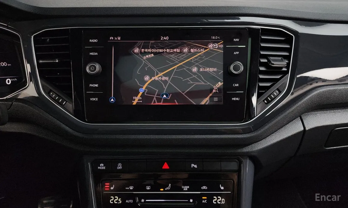 Фото 15 - Volkswagen T-Roc