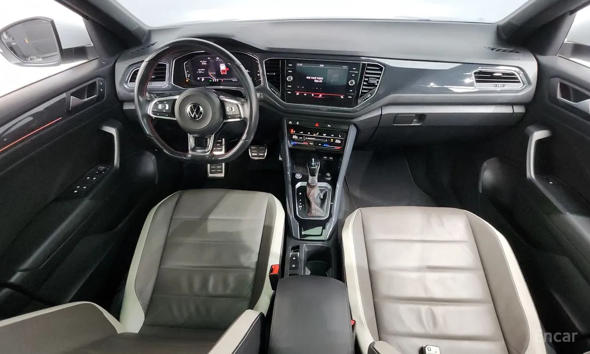 Фото 7 - Volkswagen T-Roc