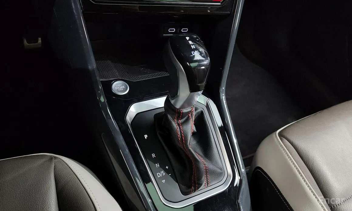 Фото 9 - Volkswagen T-Roc