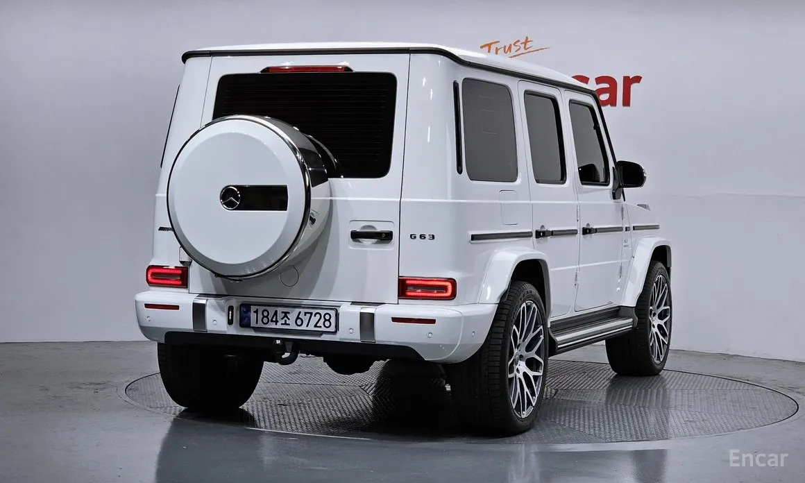 Фото 2 - Mercedes-Benz G-Class