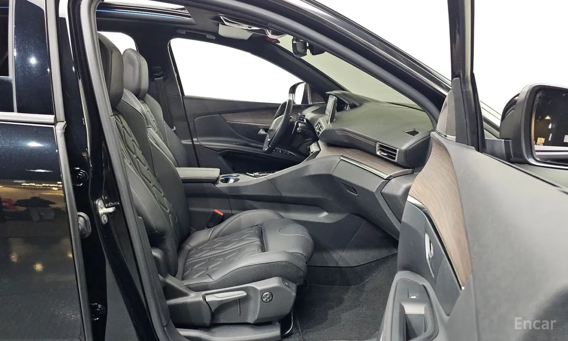 Фото 11 - Peugeot 3008