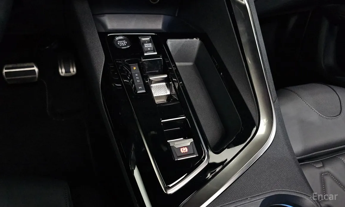 Фото 9 - Peugeot 3008