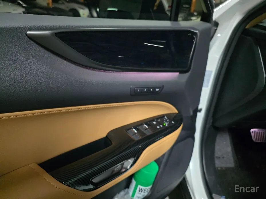 Фото 11 - Lexus NX