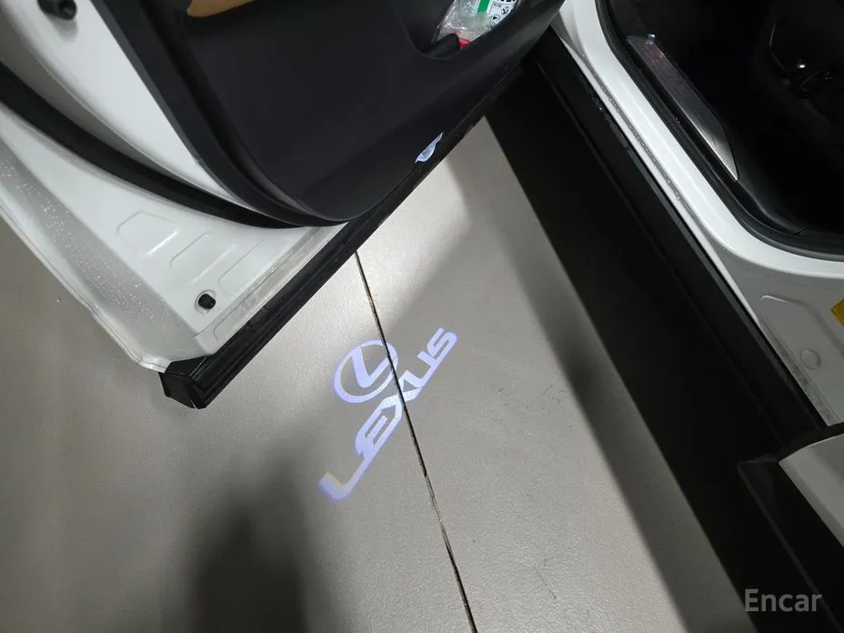 Фото 12 - Lexus NX