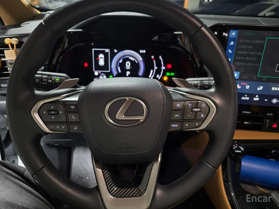 Фото 8 - Lexus NX