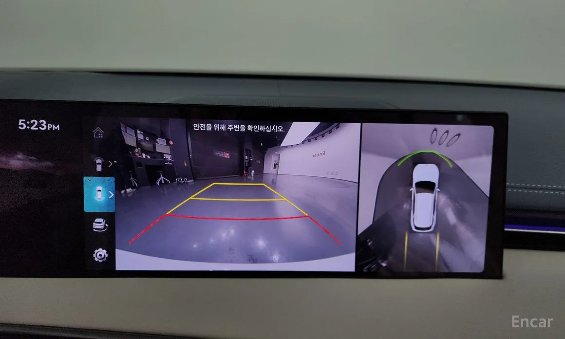 Фото 15 - Genesis GV70