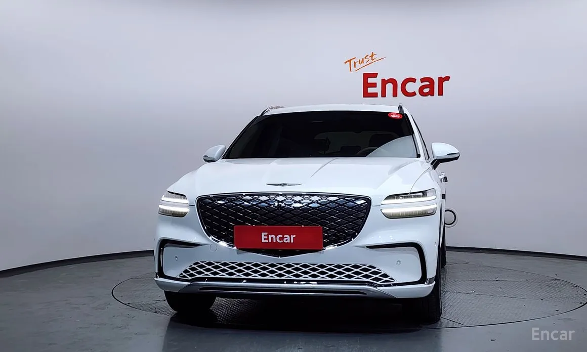 Фото 3 - Genesis GV70